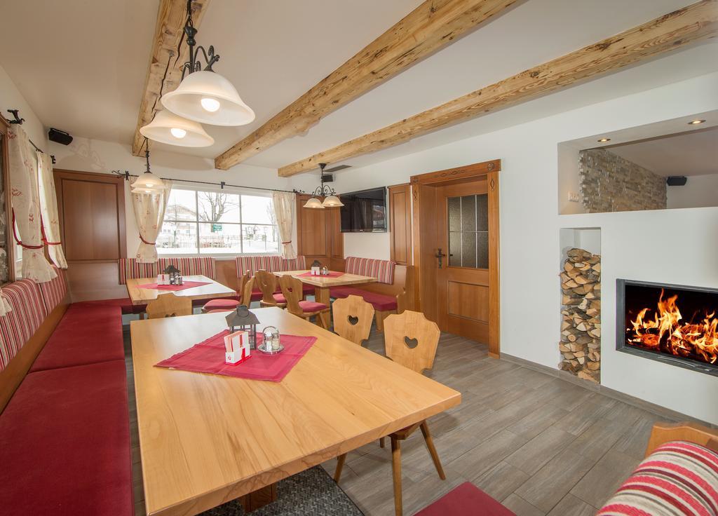 Hotel-Restaurant Lampenhaeusl Fusch an der Grossglocknerstrasse Buitenkant foto