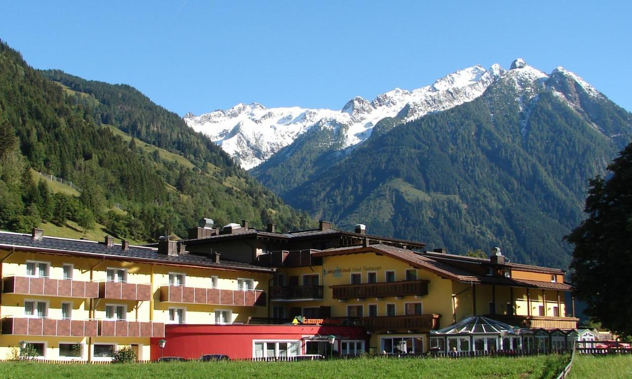 Hotel-Restaurant Lampenhaeusl Fusch an der Grossglocknerstrasse Buitenkant foto