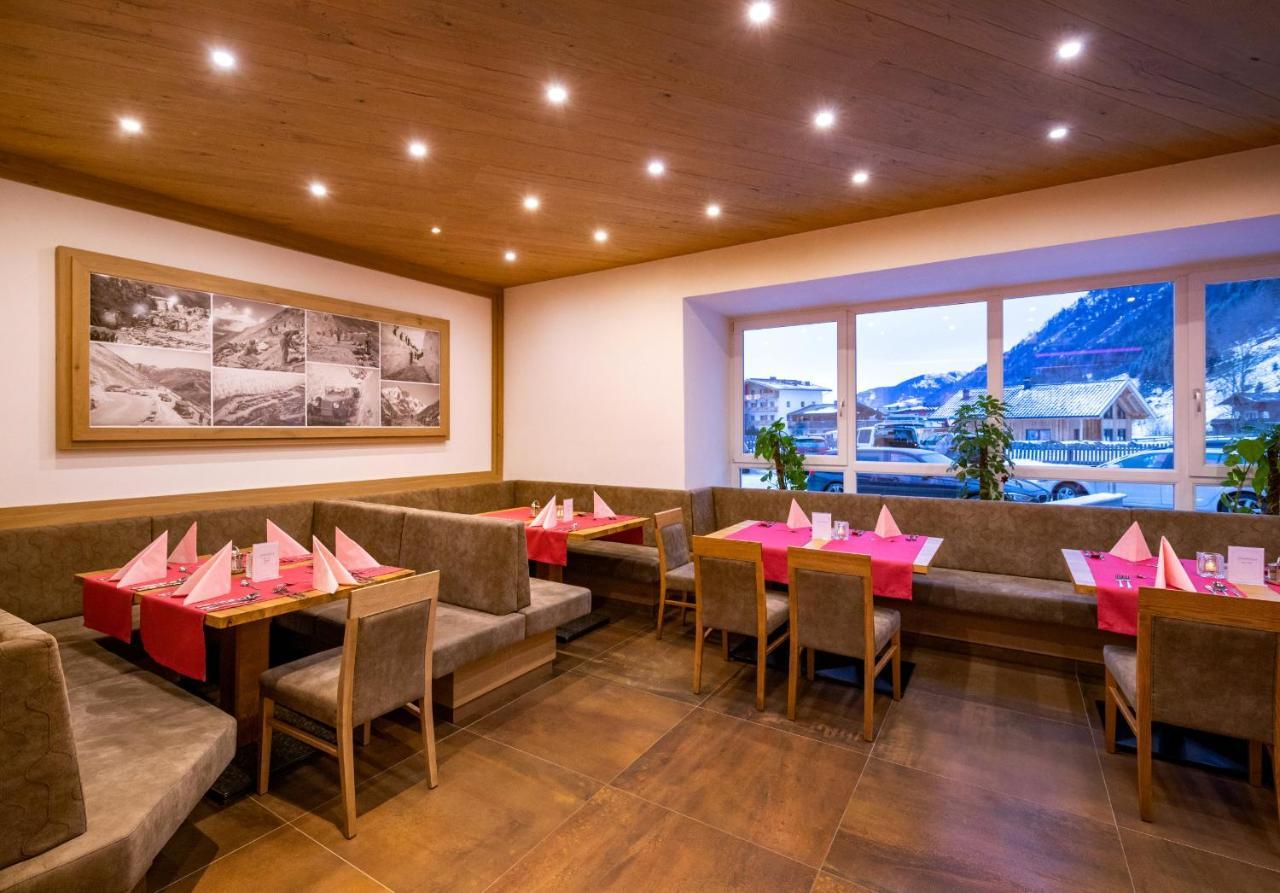 Hotel-Restaurant Lampenhaeusl Fusch an der Grossglocknerstrasse Buitenkant foto