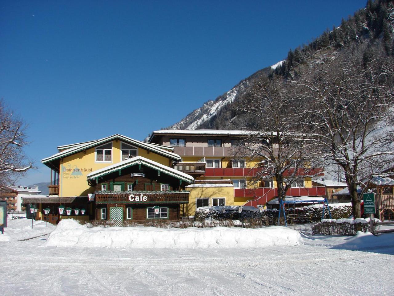 Hotel-Restaurant Lampenhaeusl Fusch an der Grossglocknerstrasse Buitenkant foto