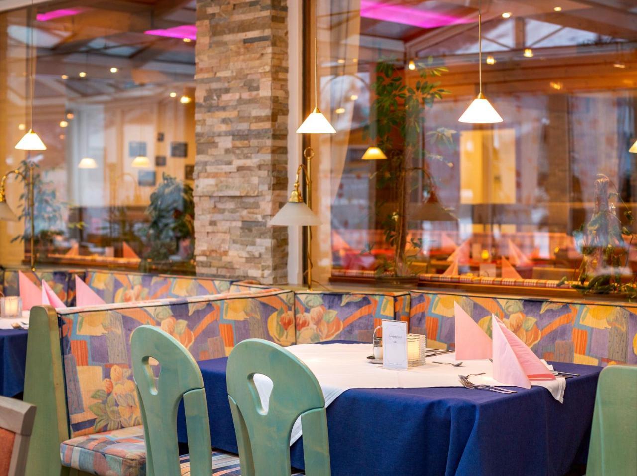 Hotel-Restaurant Lampenhaeusl Fusch an der Grossglocknerstrasse Buitenkant foto